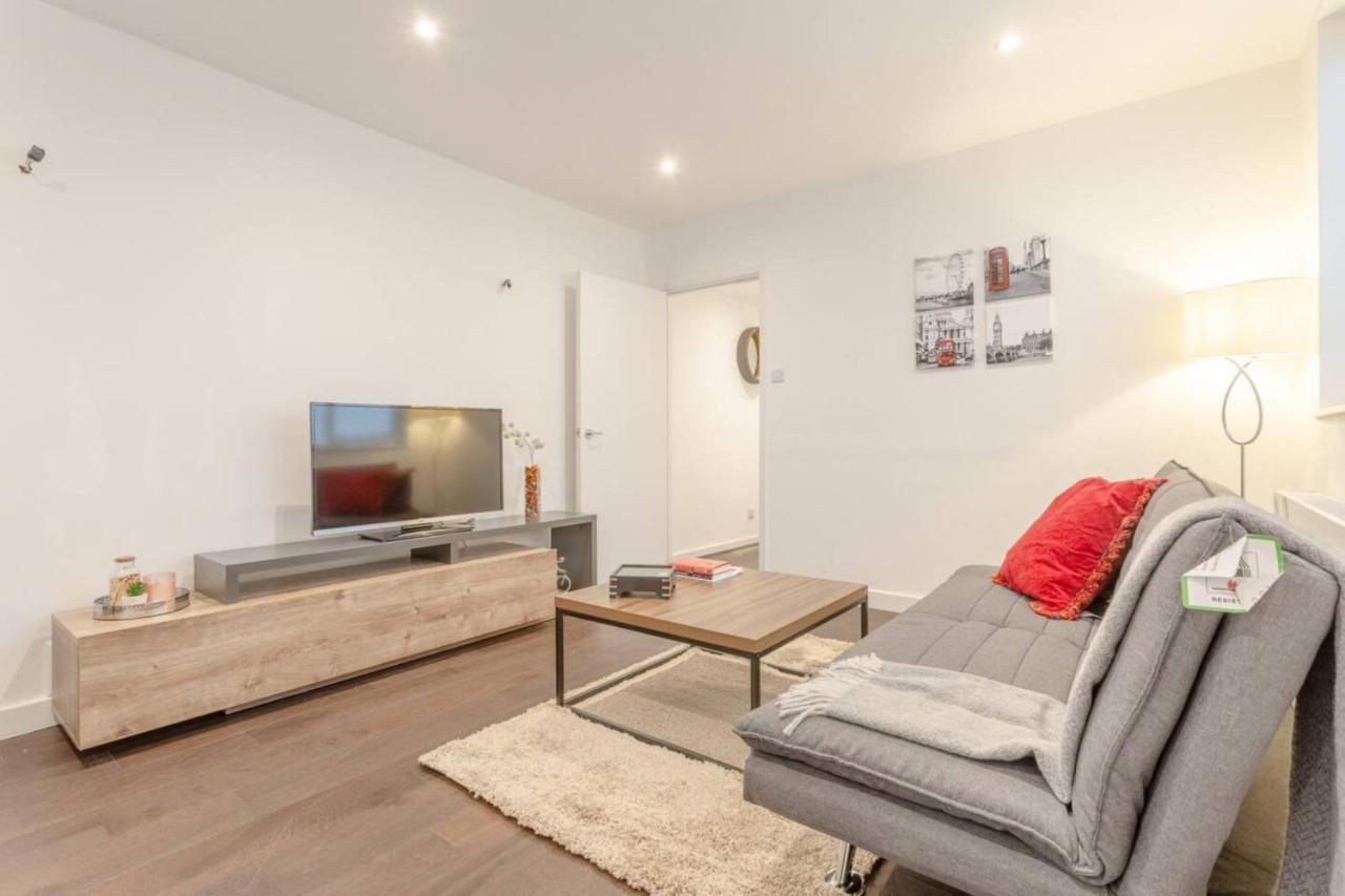 Modern Flat In The Heart Of West London Apartment Exterior photo